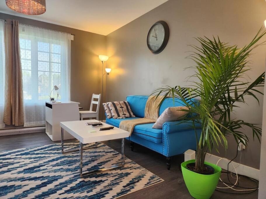 Maison Chaleureuse, Energetique Et Florale Sherbrooke Dış mekan fotoğraf